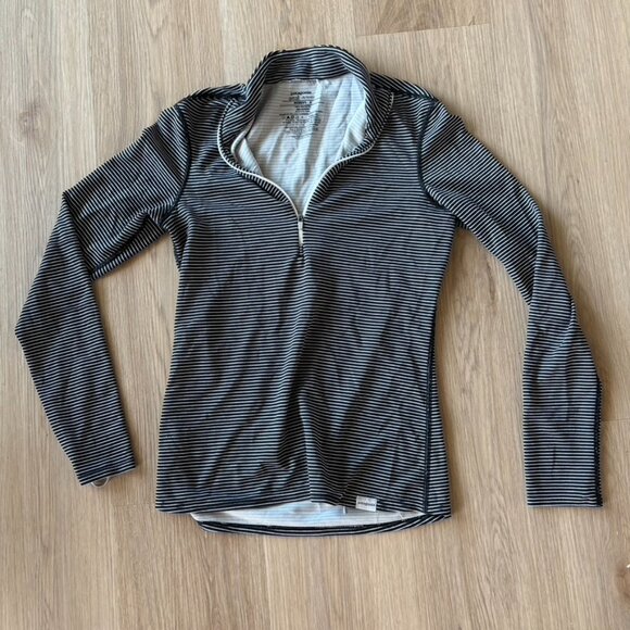 ** Patagonia Capilene Baselayer Shirt Size Small lightweight black white stripe - Picture 1 of 7